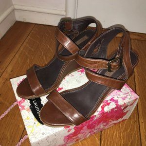 Zara Brown Leather Ankle Wedges